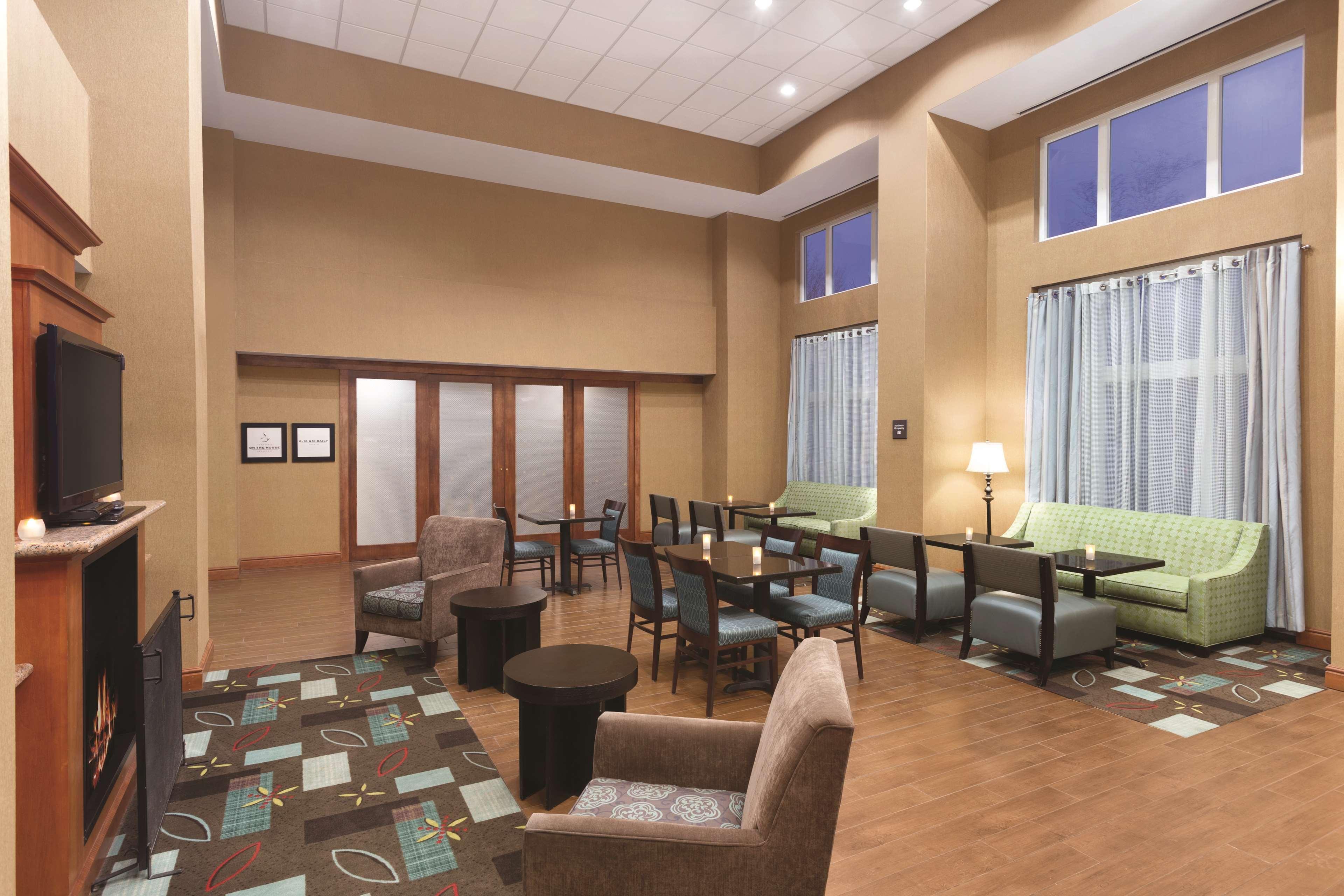Hampton Inn & Suites Greenfield Zewnętrze zdjęcie