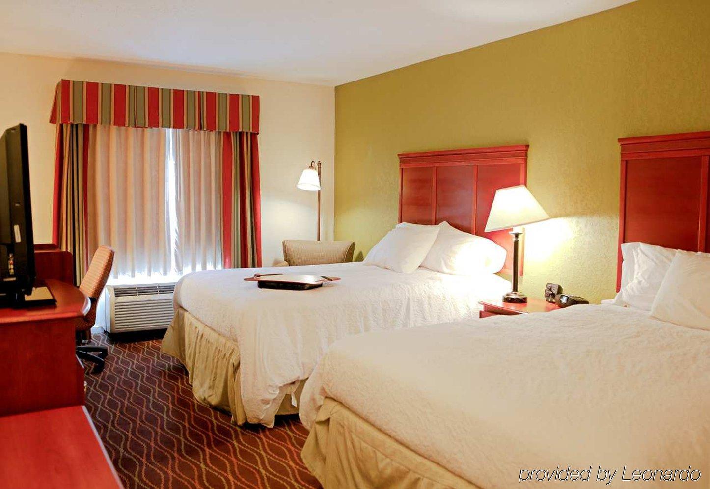 Hampton Inn & Suites Greenfield Zewnętrze zdjęcie