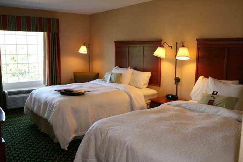 Hampton Inn & Suites Greenfield Zewnętrze zdjęcie